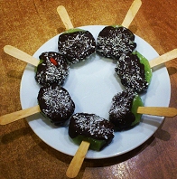 Kiwi na patyku - lody z kiwi :)